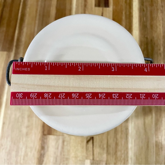 Unique Anchor Hocking Clear Jar Canister With Wire Clamp & Cream Ceramic Lid VTG - Picture 8 of 9
